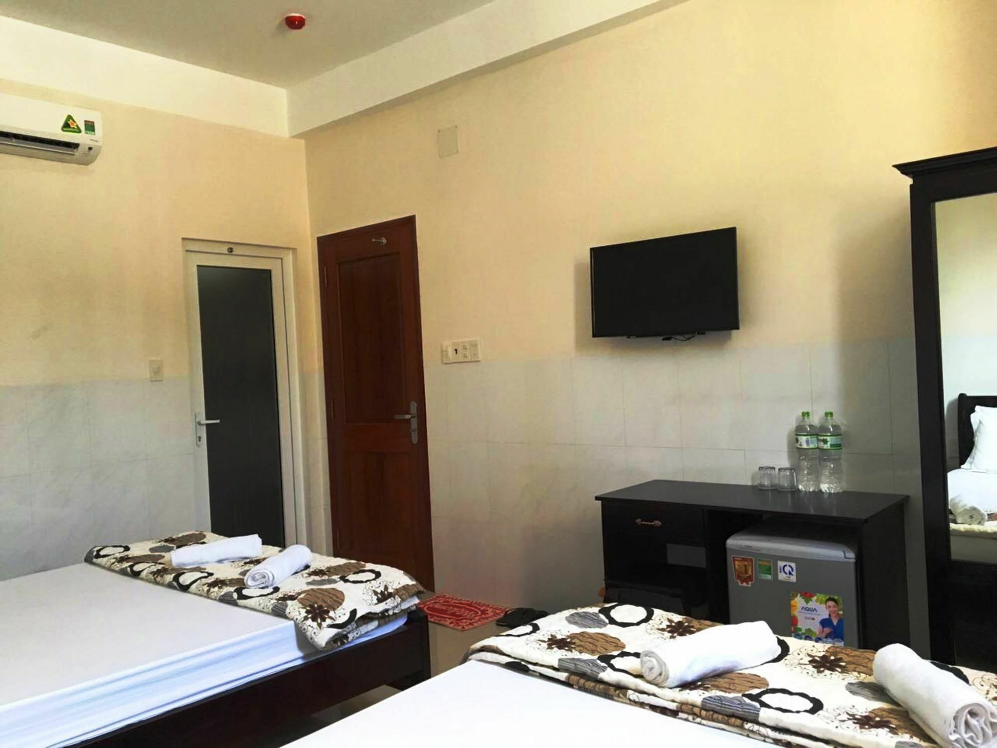 Duy Toan Guesthouse دونغ دونغ المظهر الخارجي الصورة